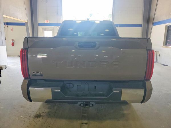 2026 TOYOTA TUNDRA