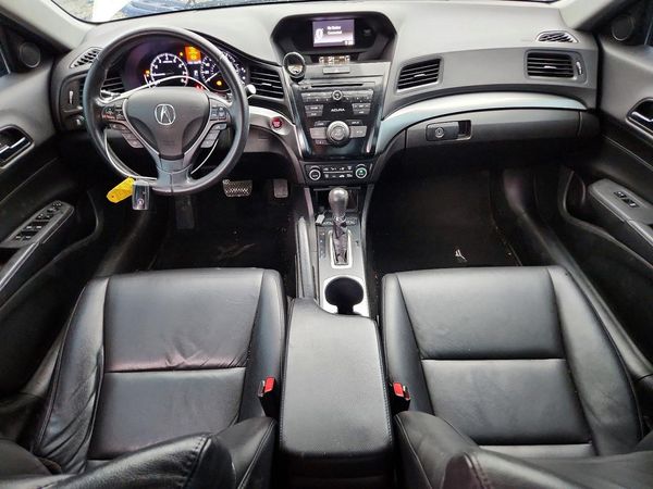 2017 ACURA ILX Base/Acura Watch Plus