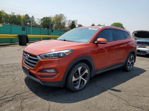 2016 HYUNDAI TUCSON