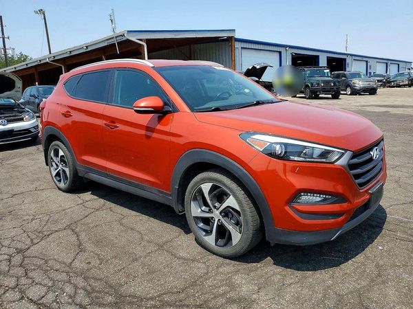 2016 HYUNDAI TUCSON