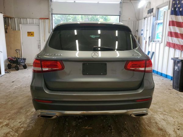 2018 MERCEDES-BENZ GLC GLC 300-4M