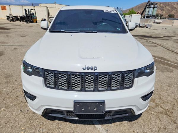 2017 JEEP GRAND CHEROKEE LAREDO 4X2