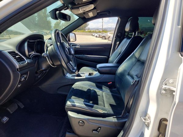 2017 JEEP GRAND CHEROKEE LAREDO 4X2