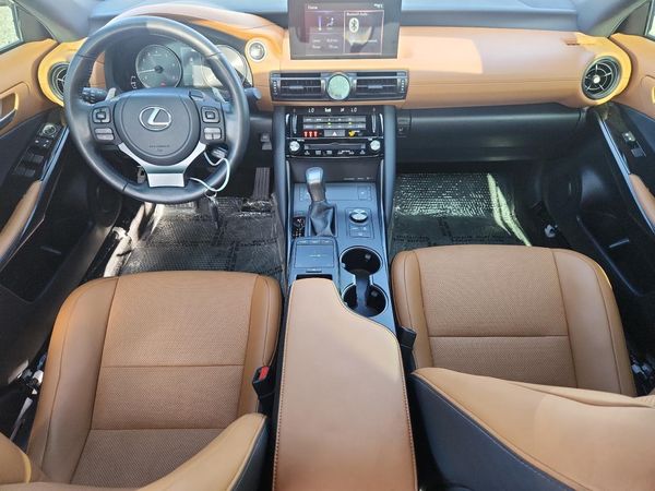2025 LEXUS IS 350