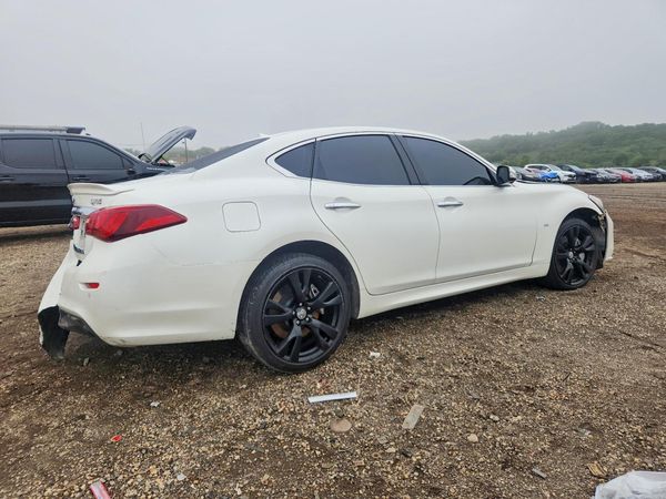 2018 INFINITI Q70