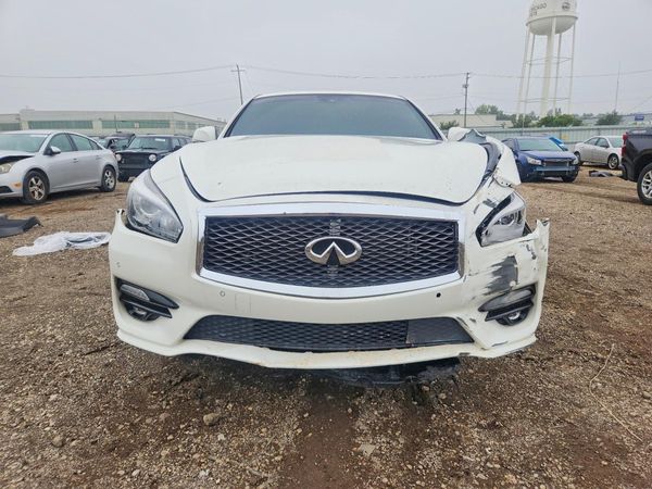 2018 INFINITI Q70