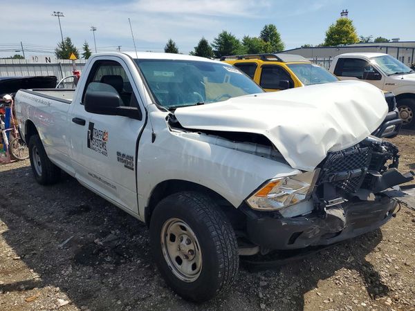 2022 RAM 1500 Tradesman — Passenger 3/4
