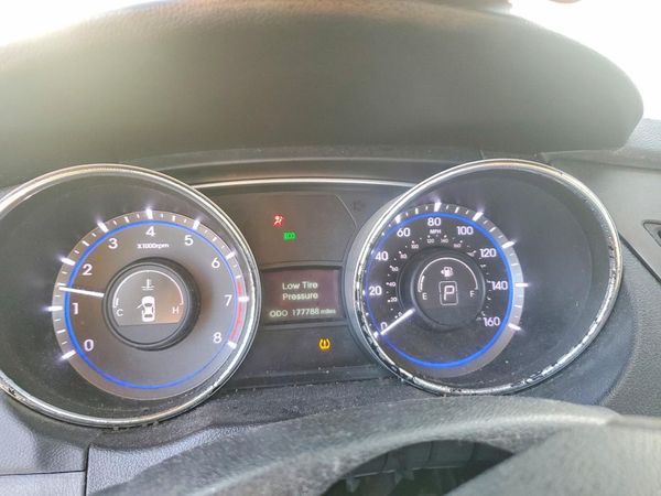 2014 HYUNDAI SONATA GLS/ GLS Popular