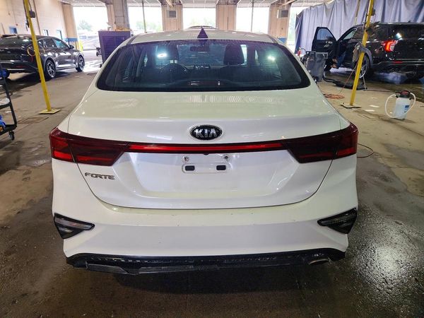 2021 KIA FORTE FE, LXS
