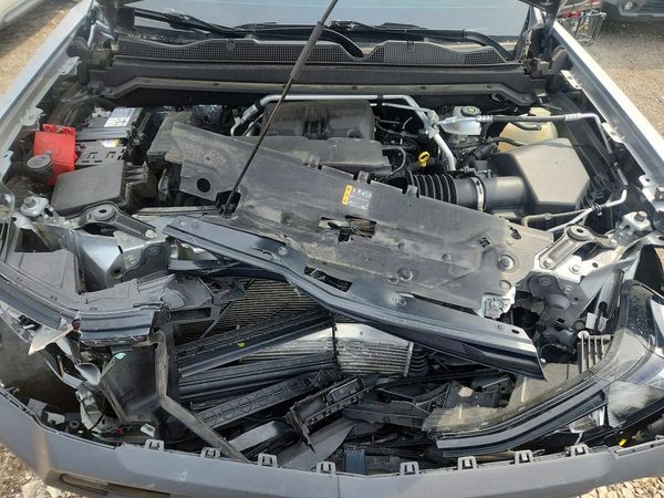 2024 CHEVROLET COLORADO Trail Boss — Engine bay