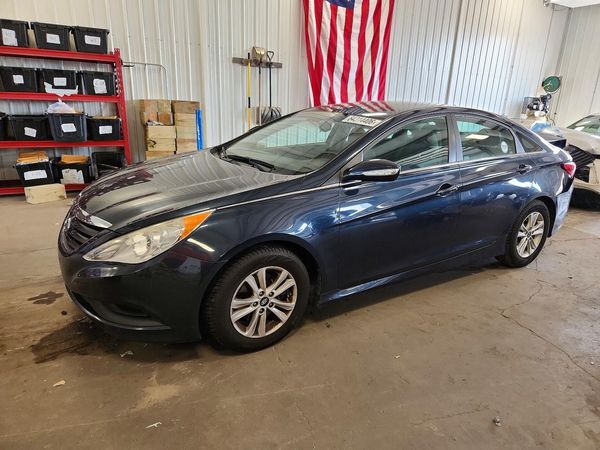 2014 HYUNDAI SONATA GLS/ GLS Popular — Front 3/4