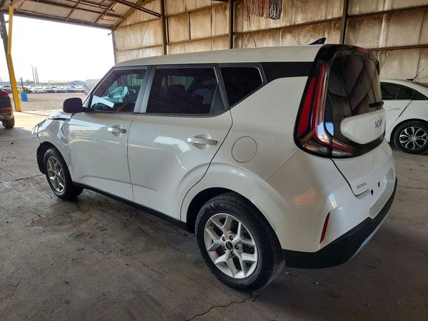 2023 KIA SOUL LX, S