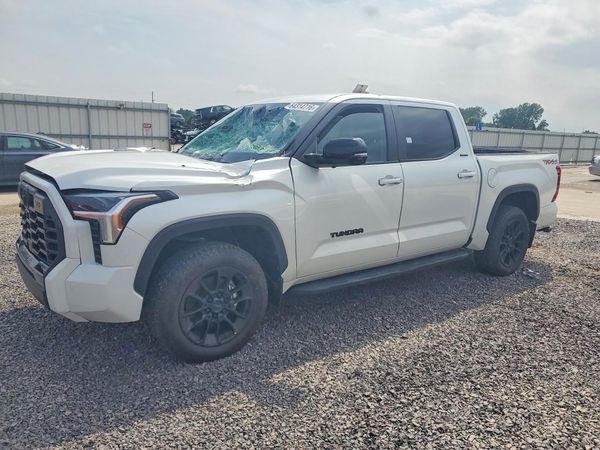 2024 TOYOTA TUNDRA Others