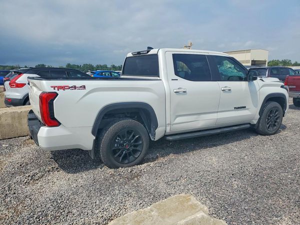 2024 TOYOTA TUNDRA Others