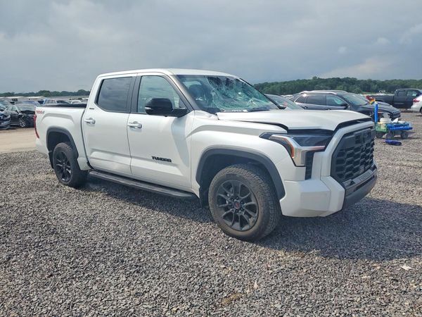 2024 TOYOTA TUNDRA Others