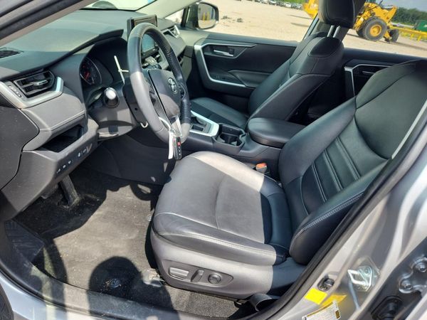 2022 KIA CARNIVAL LX, LX Seat Package