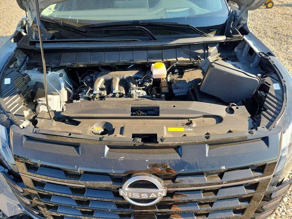 2026 NISSAN PATHFINDER Platinum — Engine bay