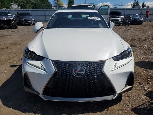2017 LEXUS IS 200t