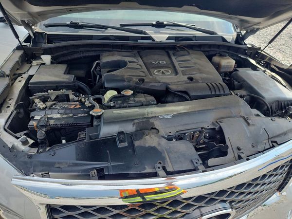 2016 INFINITI QX80
