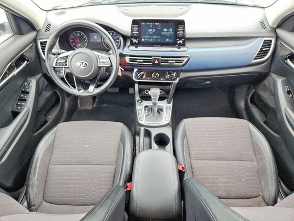 2021 KIA SELTOS S