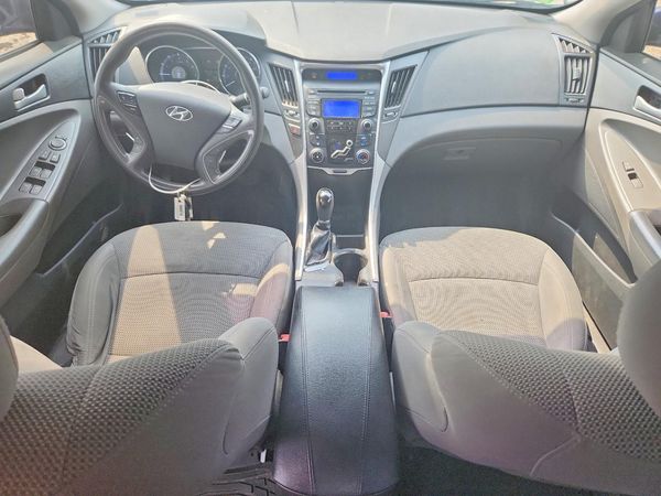 2013 HYUNDAI SONATA GLS/ GLS Popular
