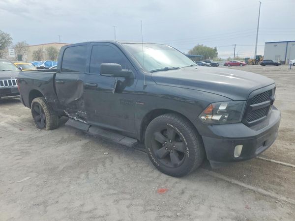 2018 RAM 1500 SLT