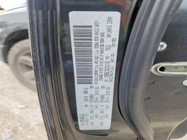 2018 RAM 1500 SLT