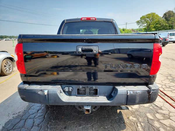 2015 TOYOTA TUNDRA SR5 Grade