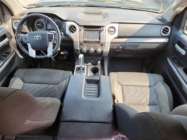 2015 TOYOTA TUNDRA SR5 Grade