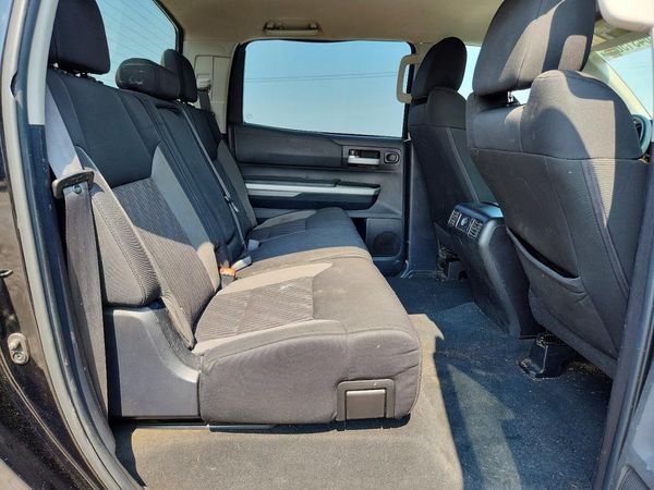 2015 TOYOTA TUNDRA SR5 Grade