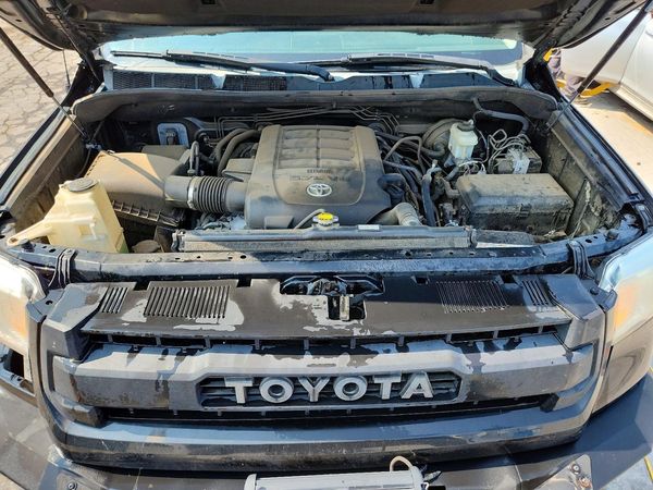 2015 TOYOTA TUNDRA SR5 Grade