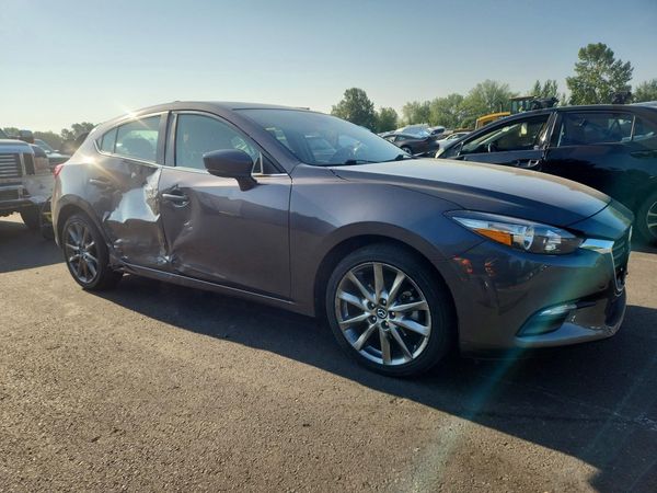 2018 MAZDA 3
