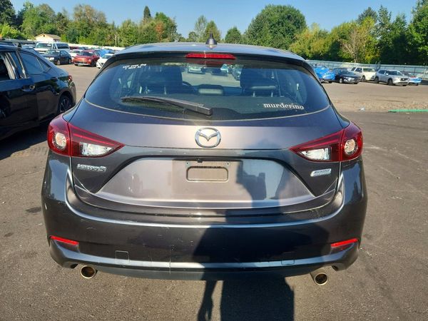 2018 MAZDA 3