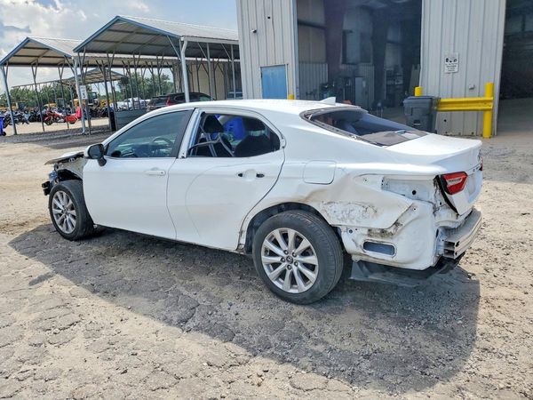 2020 TOYOTA CAMRY