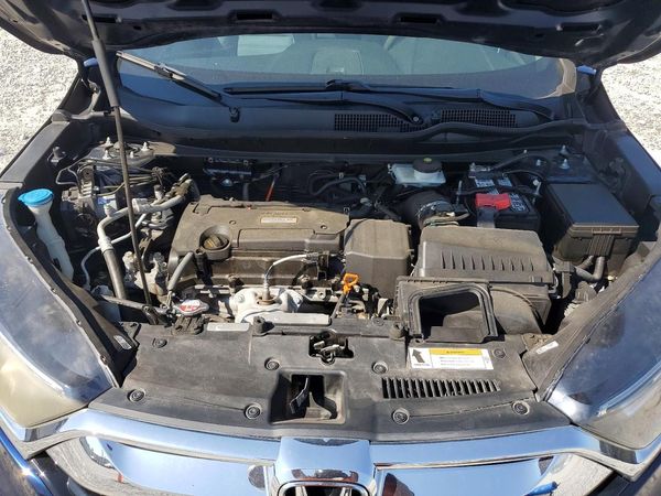 2017 HONDA CRV LX — Engine bay