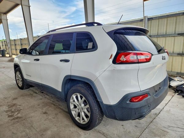 2016 JEEP CHEROKEE SPORT FWD