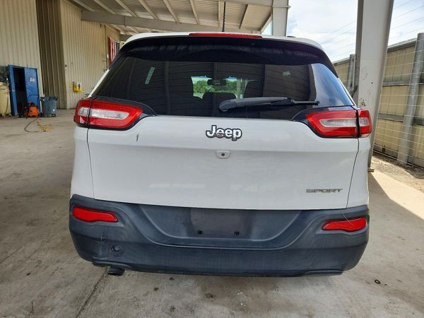 2016 JEEP CHEROKEE SPORT FWD