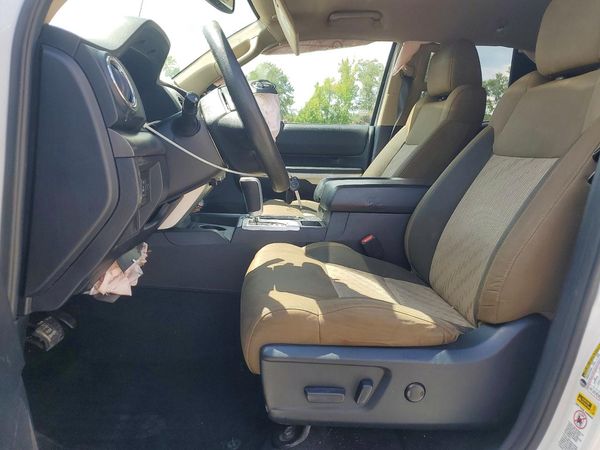 2015 TOYOTA TUNDRA SR5 Grade