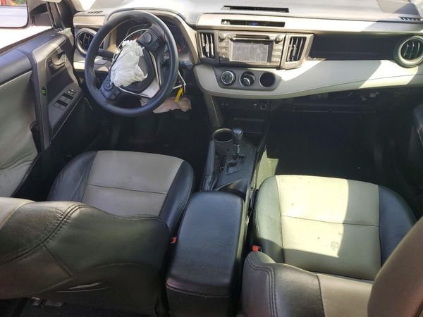 2015 TOYOTA RAV4 LE (X Grade) — CKPT