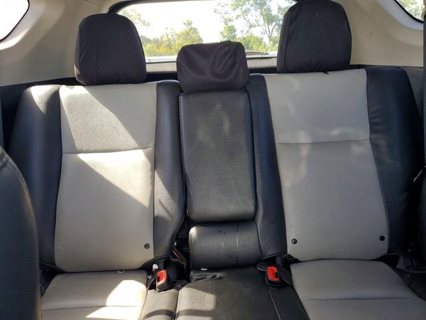 2015 TOYOTA RAV4 LE (X Grade) — SUVN