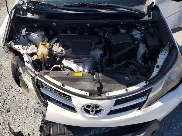 2015 TOYOTA RAV4 LE (X Grade) — Engine bay