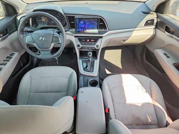 2017 HYUNDAI ELANTRA SE Base