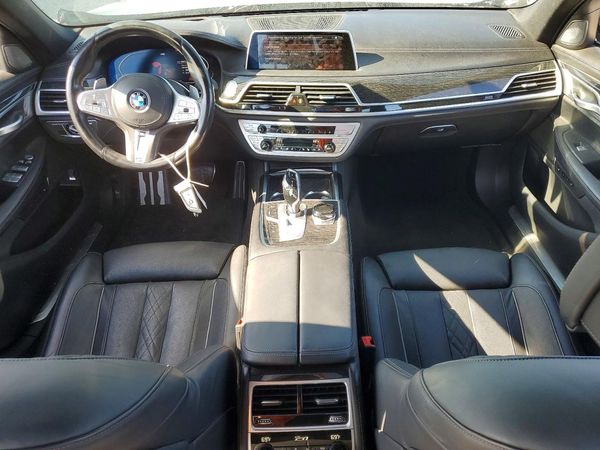 2021 BMW 750 xDrive