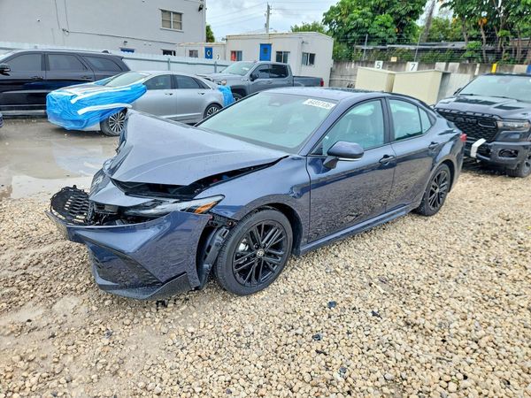 2026 TOYOTA CAMRY