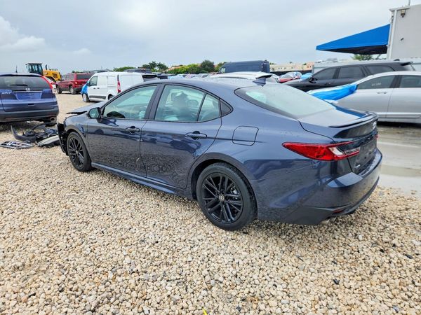 2026 TOYOTA CAMRY