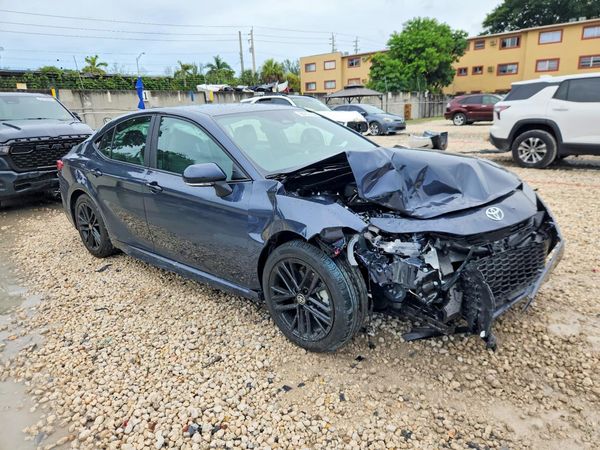 2026 TOYOTA CAMRY