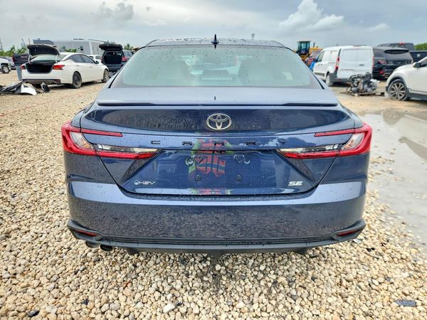 2026 TOYOTA CAMRY