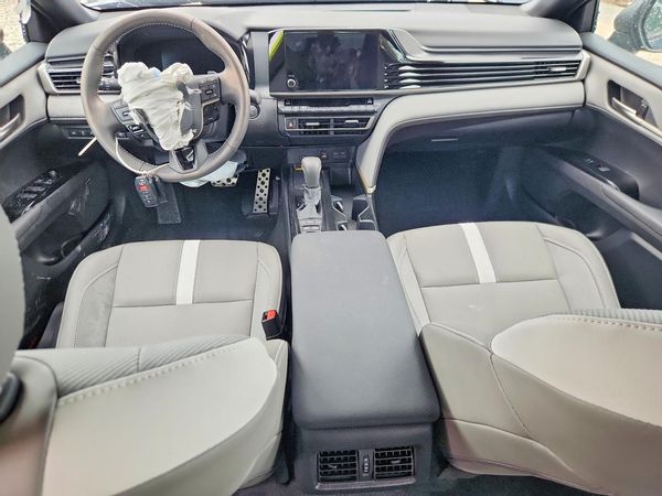 2026 TOYOTA CAMRY