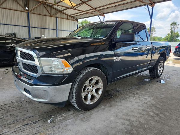 2017 RAM 1500 SLT QUAD CAB 4X2