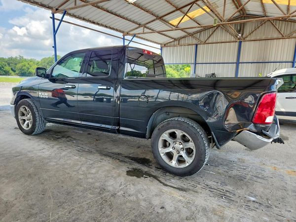 2017 RAM 1500 SLT QUAD CAB 4X2